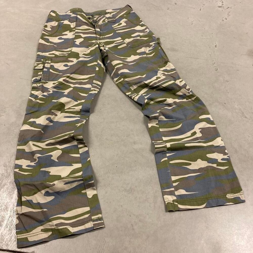 y2k low rise camo bootcut Jeans 32x32